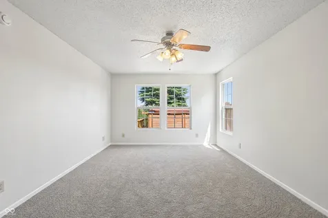 503 Bourneside Drive Greenfield IN 46140