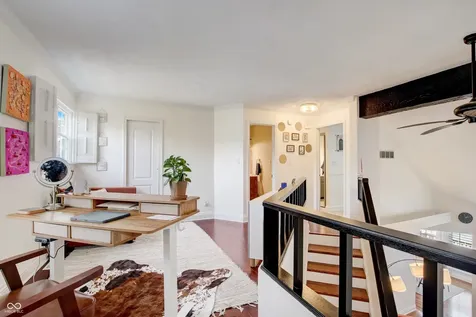 7648 Harbour Isle Indianapolis IN 46240