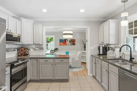 10655 E 98th Street Fishers IN 46037