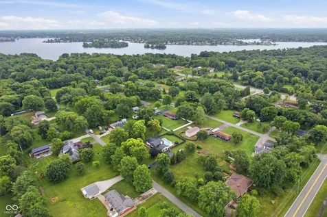 10655 E 98th Street Fishers IN 46037