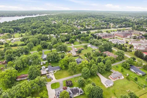 10655 E 98th Street Fishers IN 46037