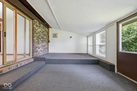4661 N Frontage Road Fairland IN 46126