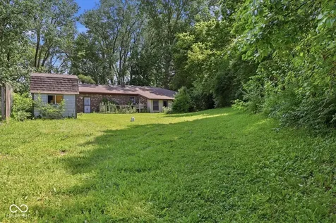 4661 N Frontage Road Fairland IN 46126