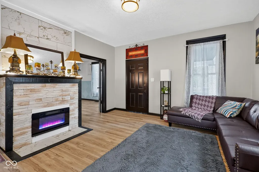 404 N Grant Avenue Indianapolis IN 46201