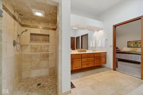 10712 Sand Key Circle Indianapolis IN 46256