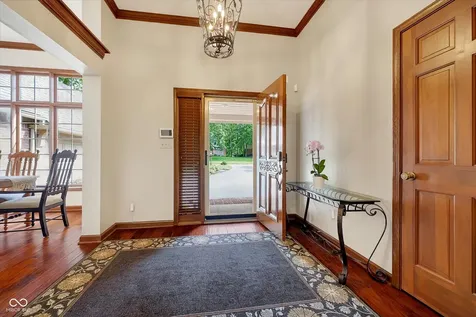 10712 Sand Key Circle Indianapolis IN 46256