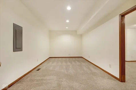 10712 Sand Key Circle Indianapolis IN 46256