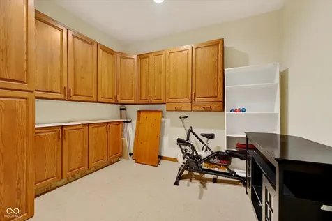 10712 Sand Key Circle Indianapolis IN 46256