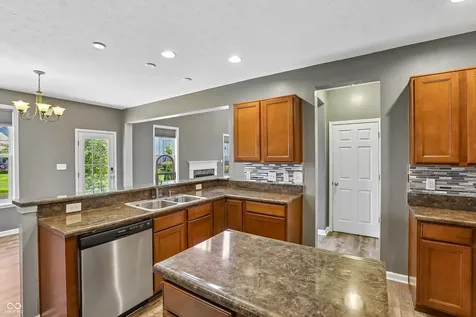 12447 Wolverton Way Fishers IN 46037
