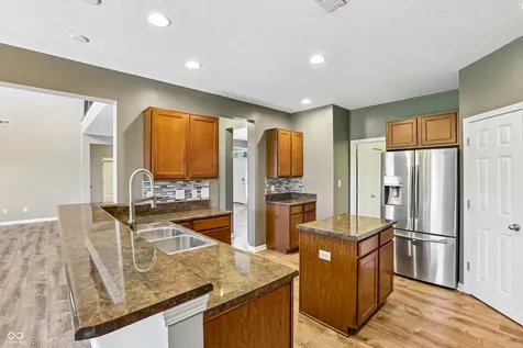 12447 Wolverton Way Fishers IN 46037