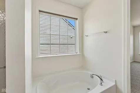 12447 Wolverton Way Fishers IN 46037
