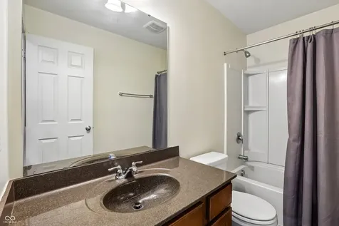 12447 Wolverton Way Fishers IN 46037
