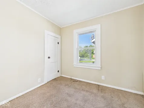 705 E 27th Street Anderson IN 46016