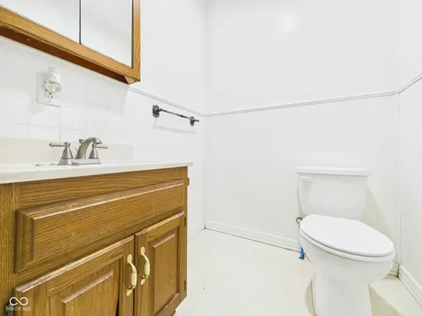 705 E 27th Street Anderson IN 46016