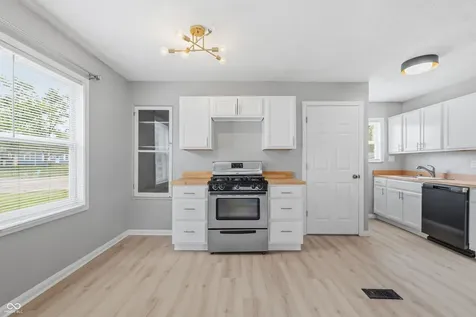 1902 N Bancroft Street Indianapolis IN 46218