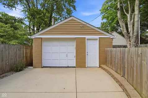 2420 E Northgate Street Indianapolis IN 46220