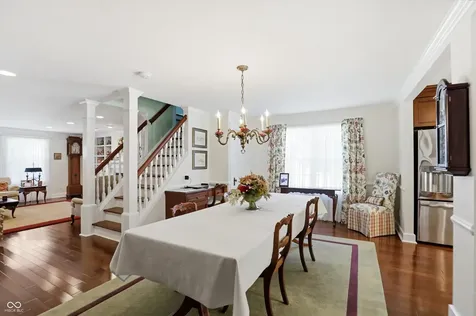 810 W Pine Street Zionsville IN 46077