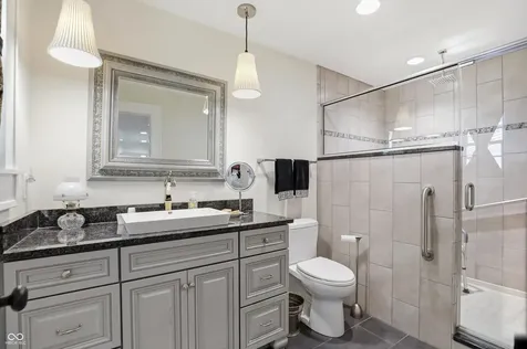810 W Pine Street Zionsville IN 46077