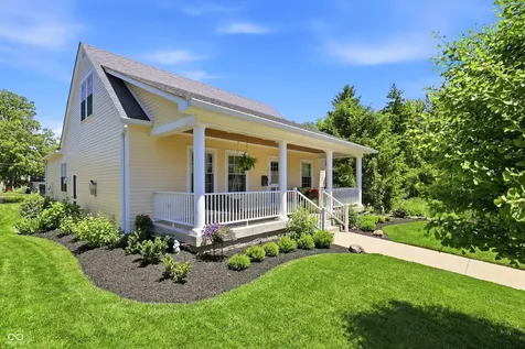 810 W Pine Street Zionsville IN 46077
