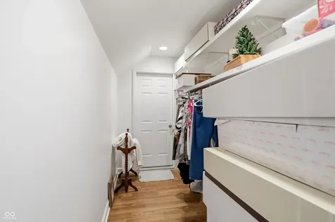 810 W Pine Street Zionsville IN 46077
