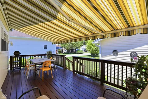 810 W Pine Street Zionsville IN 46077