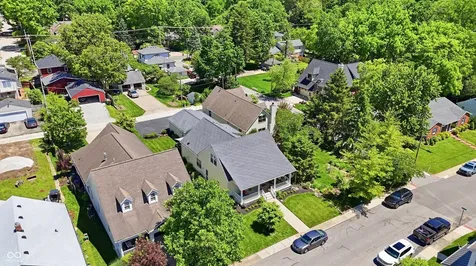 810 W Pine Street Zionsville IN 46077