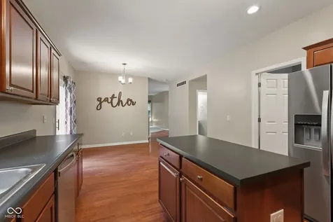 10335 Ridge Line Court Indianapolis IN 46236