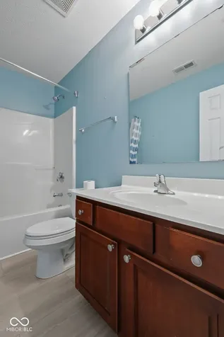 10335 Ridge Line Court Indianapolis IN 46236