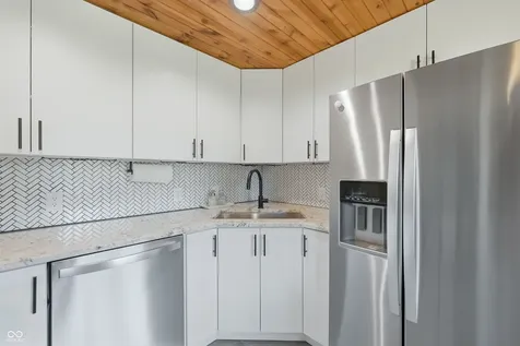 7639 Indian Lake Road Indianapolis IN 46236