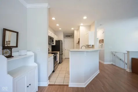 1112 Shadow Ridge Road Indianapolis IN 46280
