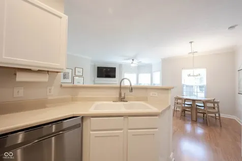 1112 Shadow Ridge Road Indianapolis IN 46280
