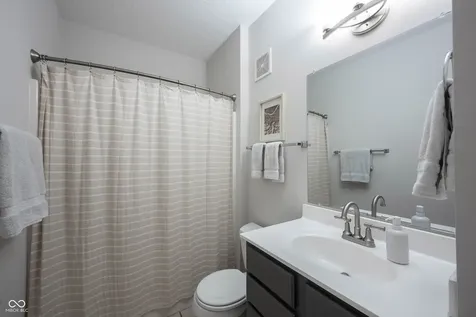 1112 Shadow Ridge Road Indianapolis IN 46280