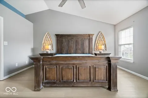 8702 N Autumnview Drive Mccordsville IN 46055