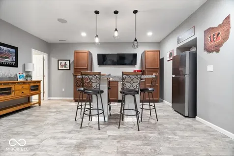 8702 N Autumnview Drive Mccordsville IN 46055