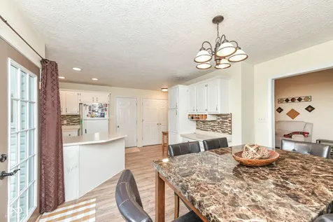 4257 W Summerhaven Drive New Palestine IN 46163