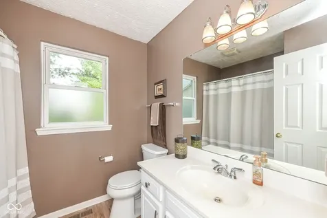 4257 W Summerhaven Drive New Palestine IN 46163