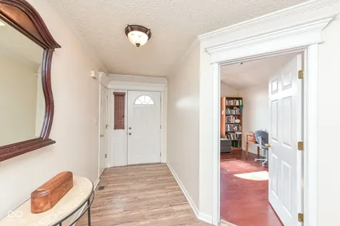 4257 W Summerhaven Drive New Palestine IN 46163