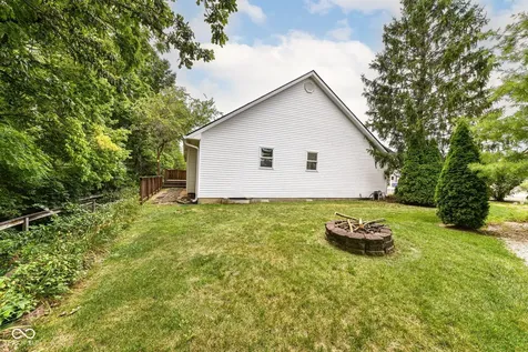 4257 W Summerhaven Drive New Palestine IN 46163