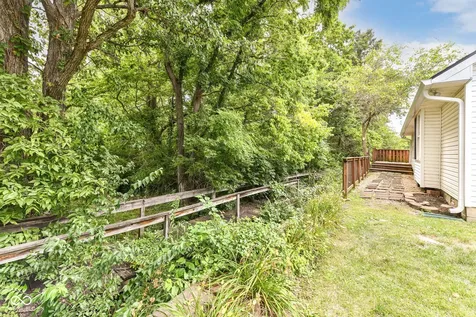 4257 W Summerhaven Drive New Palestine IN 46163