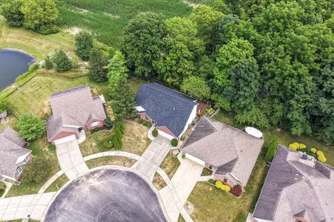 4257 W Summerhaven Drive New Palestine IN 46163