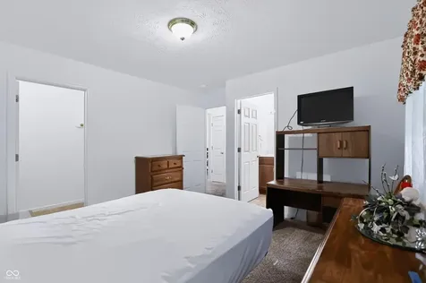 5156 Waybridge Lane Indianapolis IN 46237