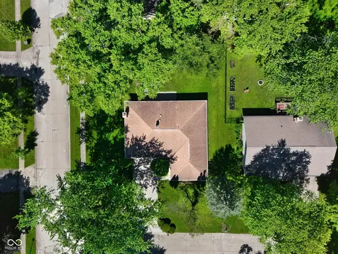8230 Shadow Circle Indianapolis IN 46260