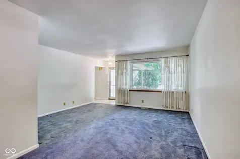8230 Shadow Circle Indianapolis IN 46260