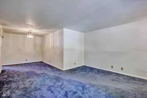 8230 Shadow Circle Indianapolis IN 46260