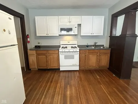 322 N Oakland Avenue Indianapolis IN 46201
