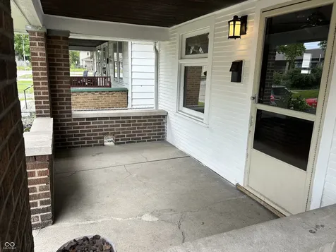 322 N Oakland Avenue Indianapolis IN 46201
