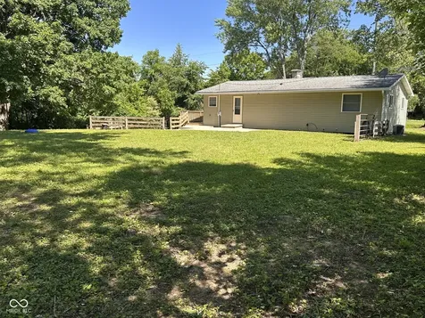 1742 E Range Line Road Greencastle IN 46135