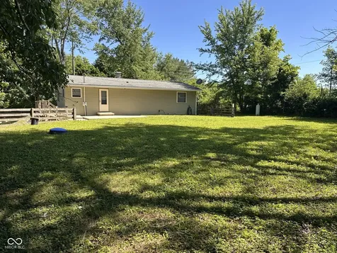 1742 E Range Line Road Greencastle IN 46135