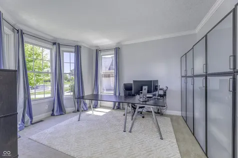 6867 W Thornebush Drive Mccordsville IN 46055