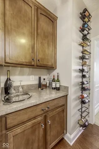 6867 W Thornebush Drive Mccordsville IN 46055